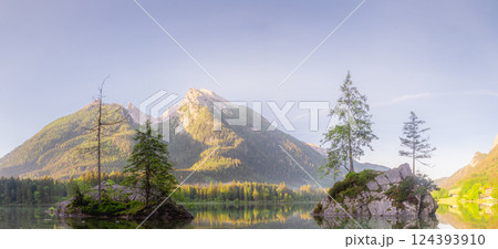 View of Hintersee lake in Berchtesgaden National Park Bavarian Alps, Germany View of Hintersee lake in Berchtesgaden National Park Bavarian Alps, Germany 124393910