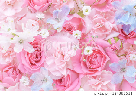 ピンクやブルーのパステルカラーの花背景 124395511