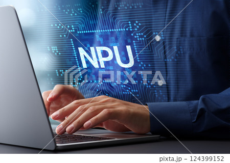 NPUニューラルプロセッシングユニットとエッジAI。人工知能チップと電子回路。ノートパソコンを使う男 124399152