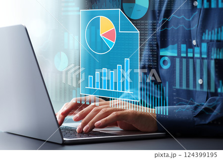 スプレッドシート計算とアプリケーション。データテーブルとグラフ。ノートパソコンでスプレッドシートソフ 124399195