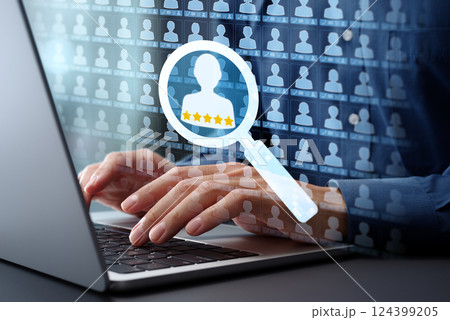 顧客データベースでターゲットや見込み客を検索する。主要クライアント情報の分析とスコアリング。オフィス 124399205