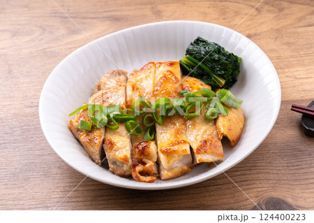 鶏ももの西京焼き 鶏ももの西京焼き 124400223