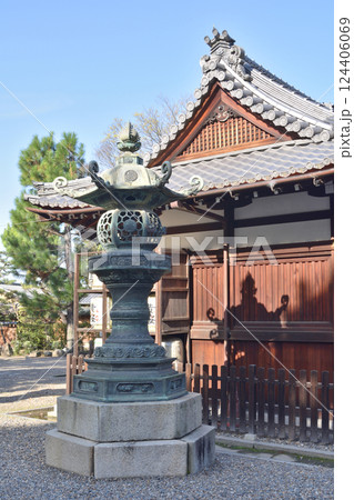 御香宮神社の桜 124406069