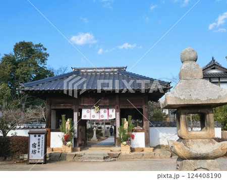東広島市西条町 正月の安芸国分寺 東広島市西条町 正月の安芸国分寺 124408190
