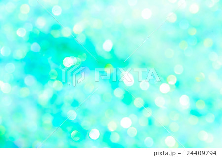 キラキラ・透き通る 背景素材 124409794