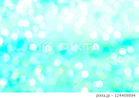 キラキラ・透き通る 背景素材 124409894