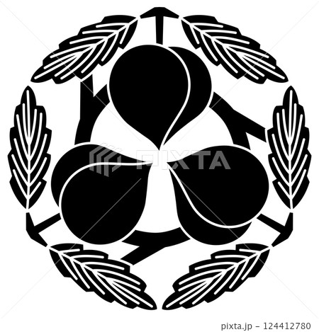 家紋です。枝葉付き三つ桃といいます。 124412780