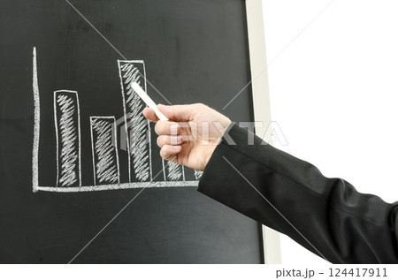Business man's hand showing graph 124417911