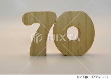 積み木 並んだ数字 積み木 並んだ数字 124421295