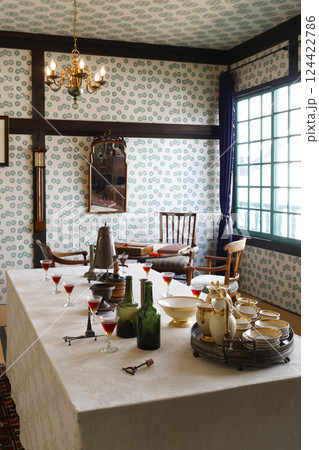 カピタン部屋 124422786