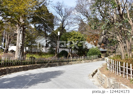 町田市 鶴川香山園南門からの散策路 町田市 鶴川香山園南門からの散策路 124424173
