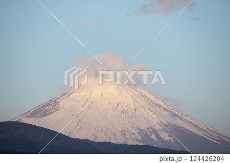 冠雪してる富士山 冠雪してる富士山 124426204