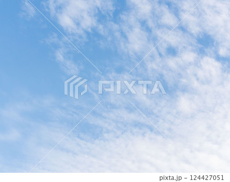 春の午後 青空と白い雲13 春の午後 青空と白い雲13 124427051