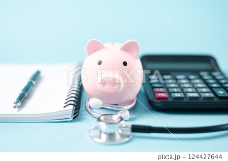 Concept of comprehensive health care includes medical professionals using stethoscopes to diagnose diseases, while health insurance ensures patients can access the necessary medicine and care. 124427644