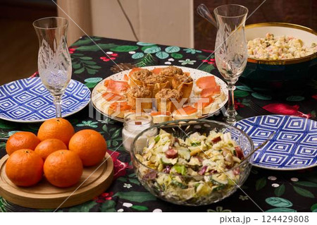 A Festive Table Setting with Delicious Food and Refreshing Drinks for Your Enjoyment 124429808