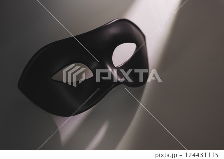 黒い仮面 124431115