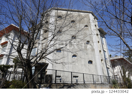 城山小学校平和祈念館（旧城山国民学校校舎） 124433042