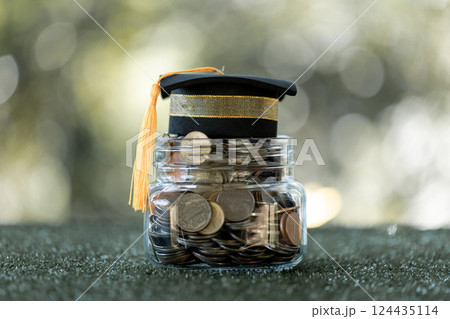 Planning student loan for studying abroad for college or university degree. concept for education and scholarship, student loan, study financial, save money for a degree, saving for education 124435114