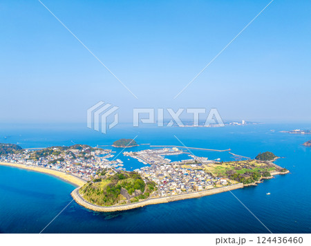 篠島（愛知県）前方：羽豆岬 124436460