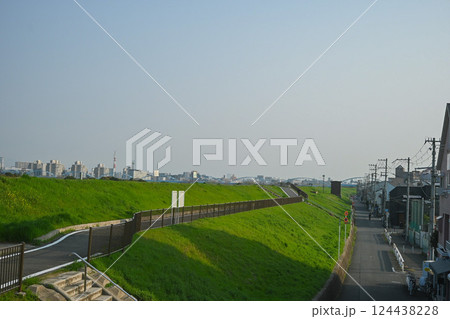 堀切橋から見た淀川河川公園 堀切橋から見た淀川河川公園 124438228
