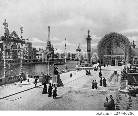 1900年 パリ万博 会場風景 1900年 パリ万博 会場風景 124440286