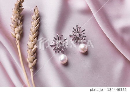 Female Jewelry. Vintage bijouterie jewelry handmade. Flat lay, top view copy space and empty space for text 124446583