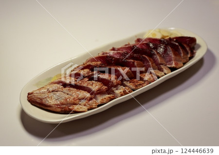 カツオ カツオ 124446639