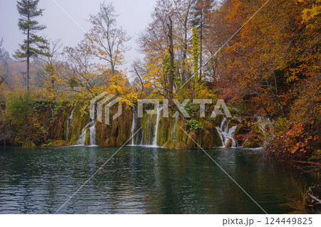 Plitvice Lakes in Croatia during autumn 124449825