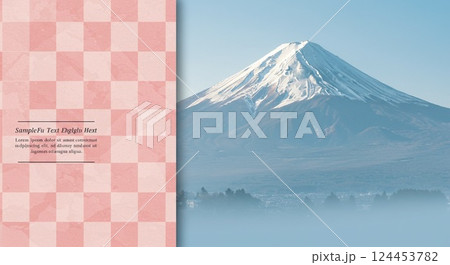 霧に包まれた幻想的な富士山 124453782