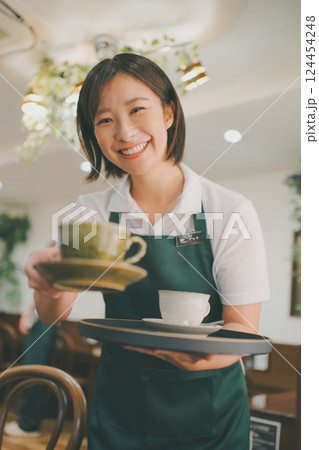 coffee shop 124454248