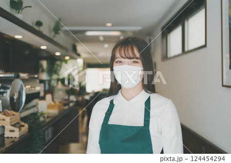 coffee shop 124454294