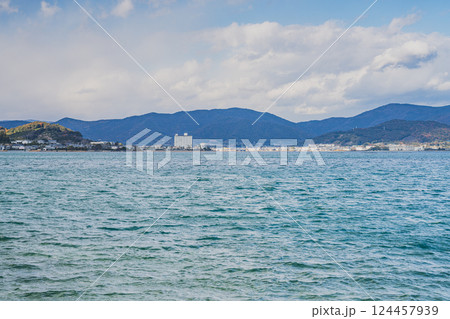 浜松市にある猪鼻湖の風景(静岡県) 124457939