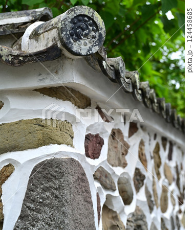 五色塀（草場小路・長崎県大村市） 124458685