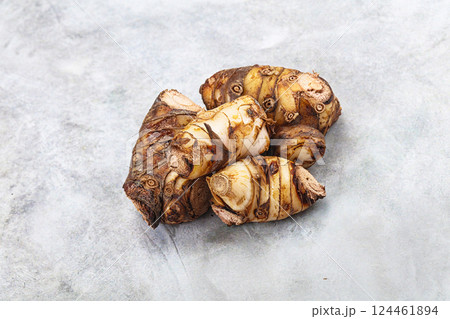 Natural organic raw ginger root 124461894