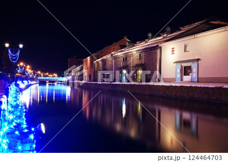 小樽運河の夜景 124464703