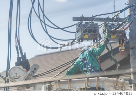 配電線作業 配電工事 配電線作業 配電工事 124464813