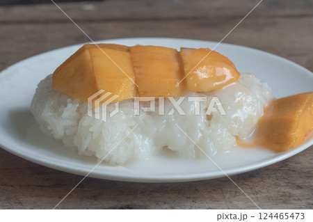 Close up of Mango Sticky Rice selective focus Close up of Mango Sticky Rice selective focus 124465473
