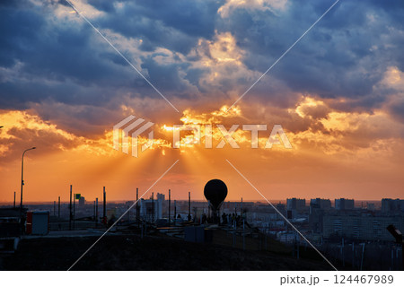 Jules Verne Monument Silhouette Against Stunning Sunset, Nizhny Novgorod 124467989