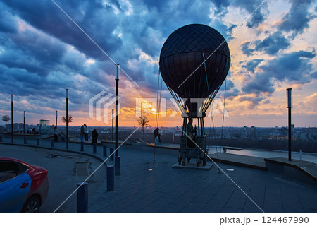 Jules Verne Monument Silhouette Against Stunning Sunset, Nizhny Novgorod 124467990