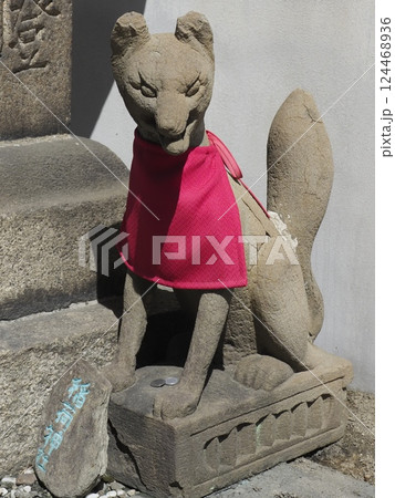 豊彦稲荷神社にある駒狐 124468936