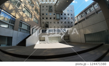 東京芸術大学　総合工房棟 124471380