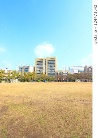 香川県高松市、高松市役所の風景 香川県高松市、高松市役所の風景 124473642