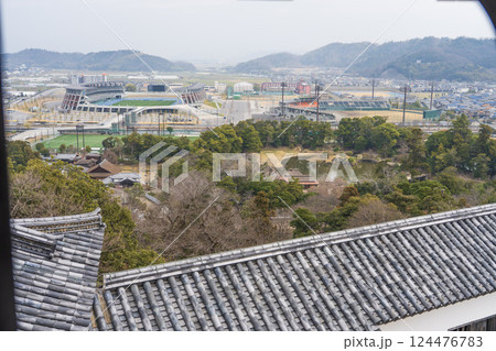 彦根城からの平和堂HATOスタジアム 124476783
