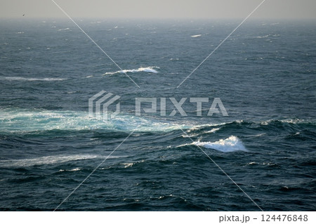 白波の立つ海 白波の立つ海 124476848