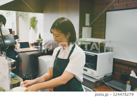 coffee shop 124478279