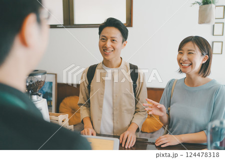 coffee shop coffee shop 124478318