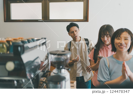 coffee shop coffee shop 124478347