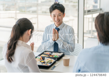 会議で出される仕出し弁当・福利厚生・ケータリング・デリバリー・社員食堂・社内カフェ・食事委託 会議で出される仕出し弁当・福利厚生・ケータリング・デリバリー・社員食堂・社内カフェ・食事委託 124478640