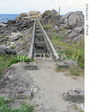 神津島に残るトロッコ廃線跡 A 124478828