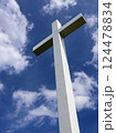 青空にそびえる十字架 124478834